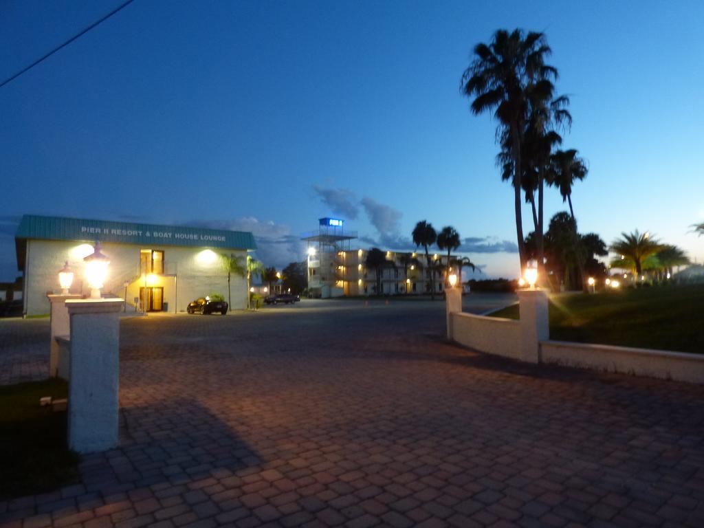 Days Inn & Suites By Wyndham Lake Okeechobee Extérieur photo